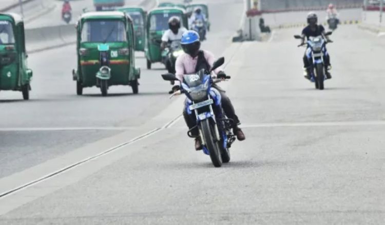 হাইওয়েতে সার্ভিস লেনে চলবে মোটরসাইকেল